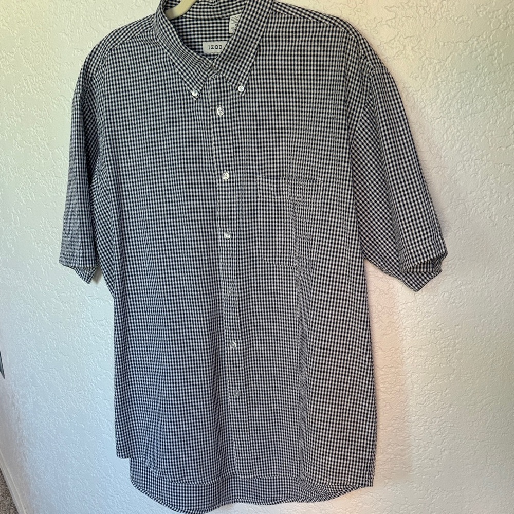 Izod Black and White Gingham Button Down Shirt XL